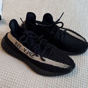 Yeezy Black and White Sneakers UNISEX